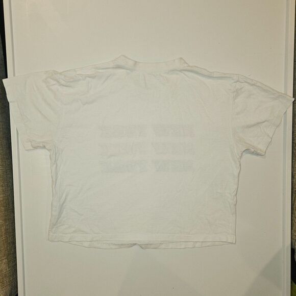 Mulberry and Grand New York Boxy Crop T-Shirt, Size S - Picture 3 of 5